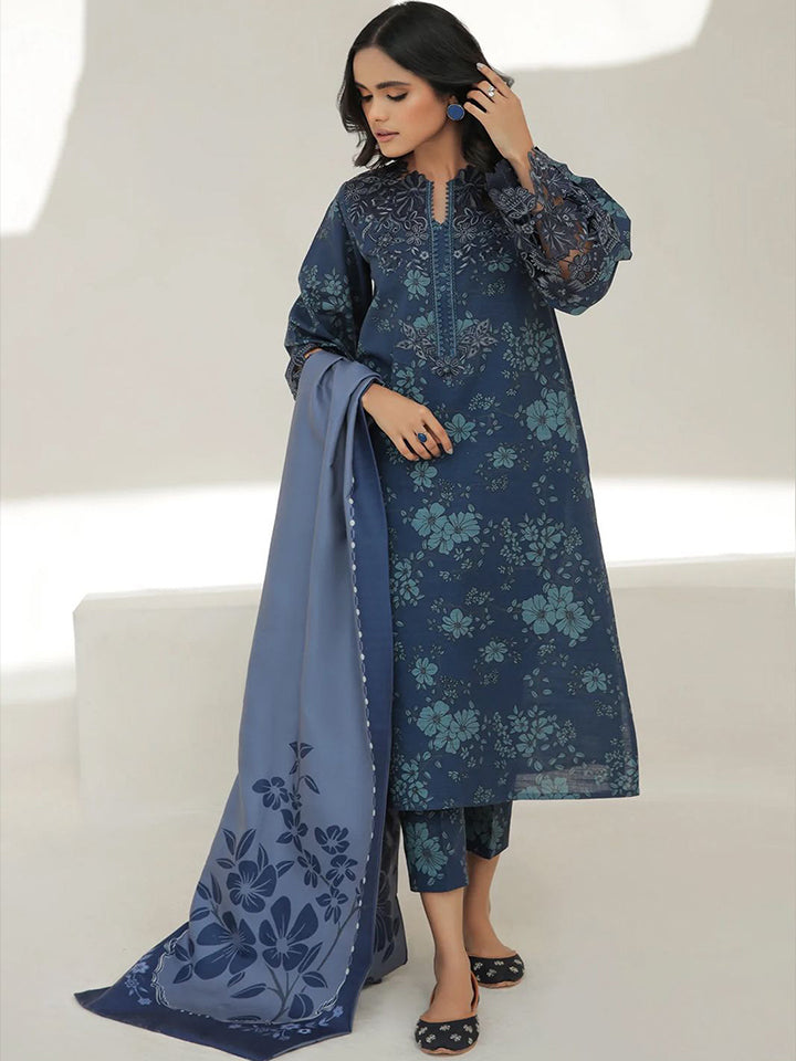 Baroque Dhanak Embroidered 3 Piece | BQ121