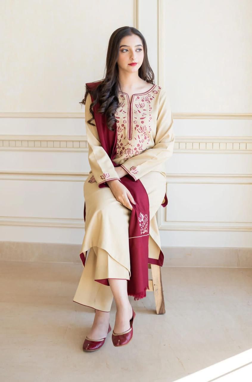 Aisling Dhanak Embroidered 3 Piece | AL135