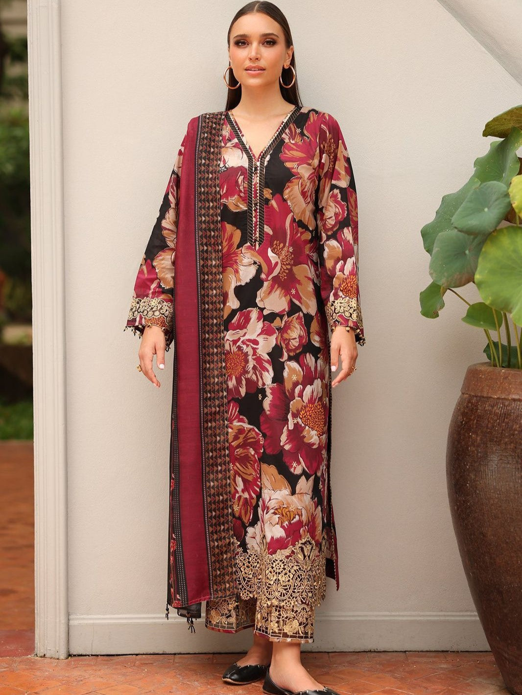 Iznik Khaddar Embroidered 3 Piece | IZ138