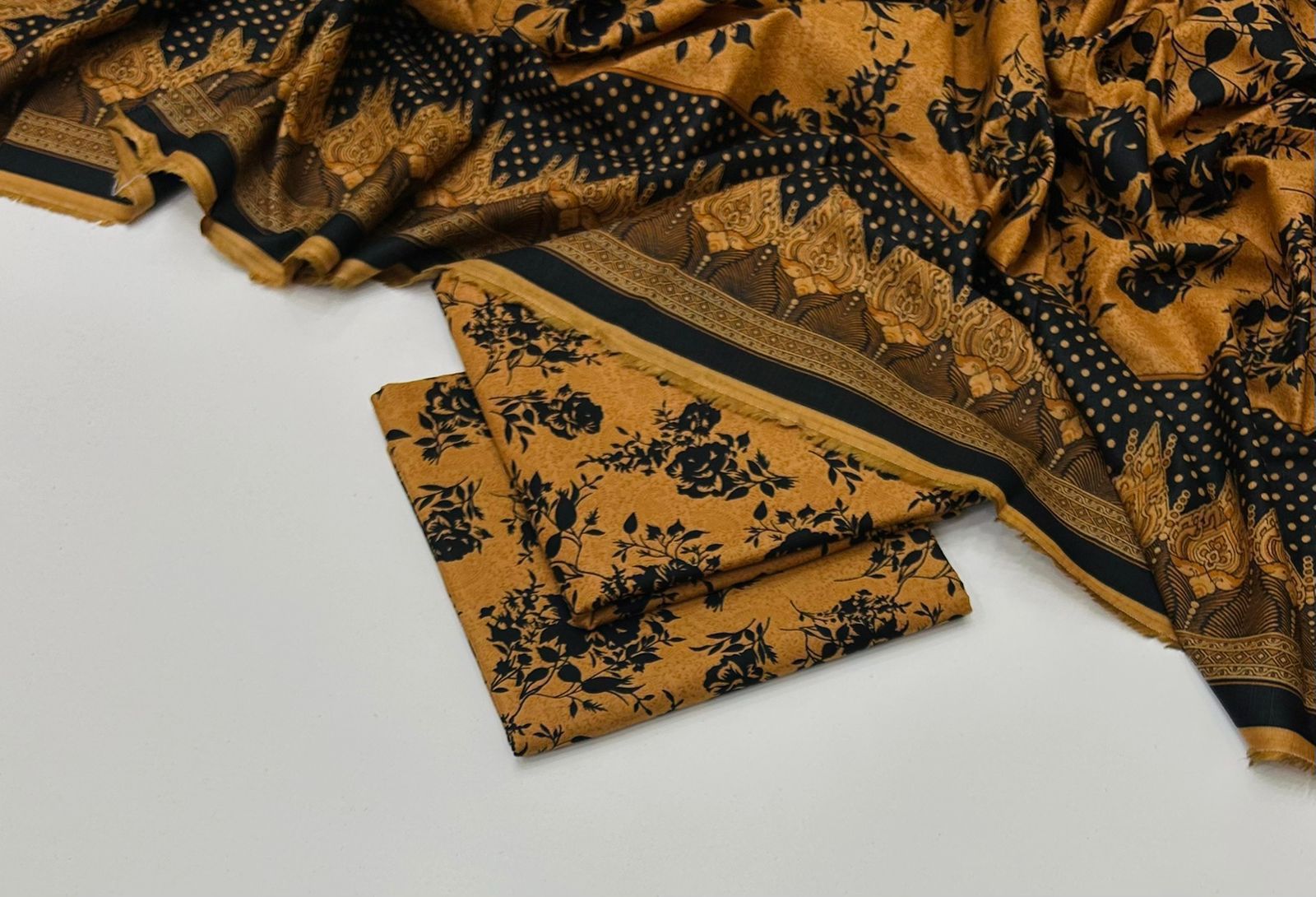 Maria.B Khaddar Digital Printed 3 Piece | MB156