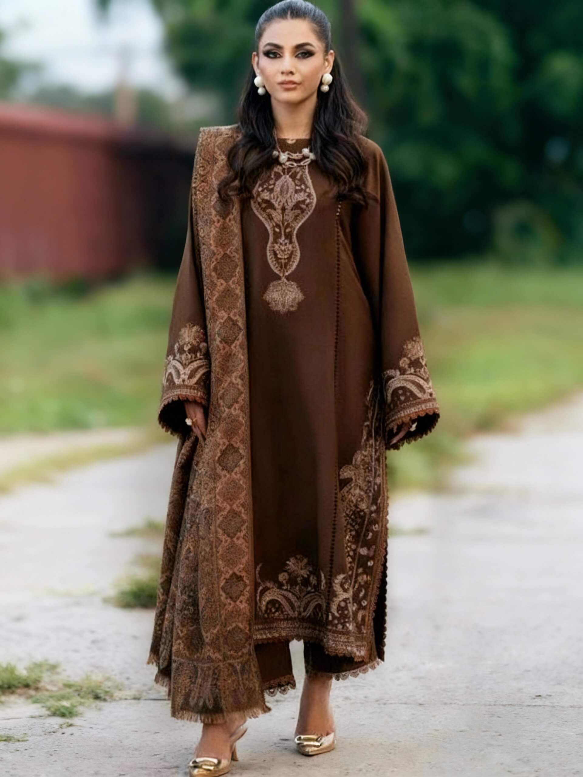 Sapphire Dhanak Embroidered 3 Piece | SP111