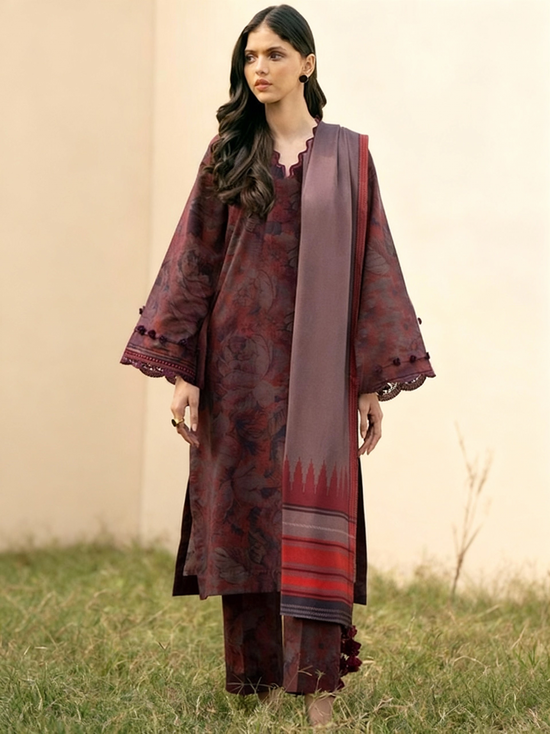 Iznik Khaddar Embroidered 3 Piece | IZ135