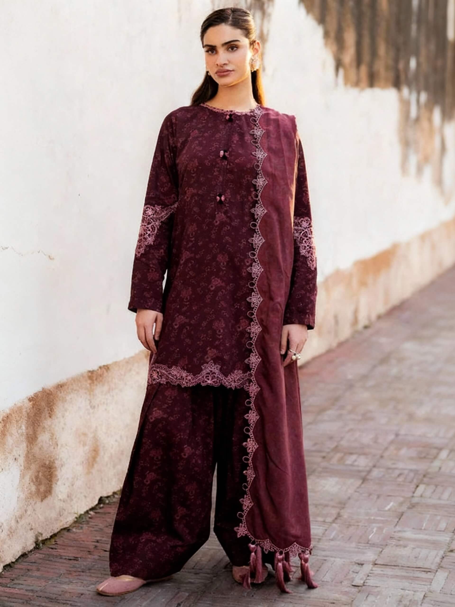 Baroque Dhanak Embroidered 3 Piece | BQ132